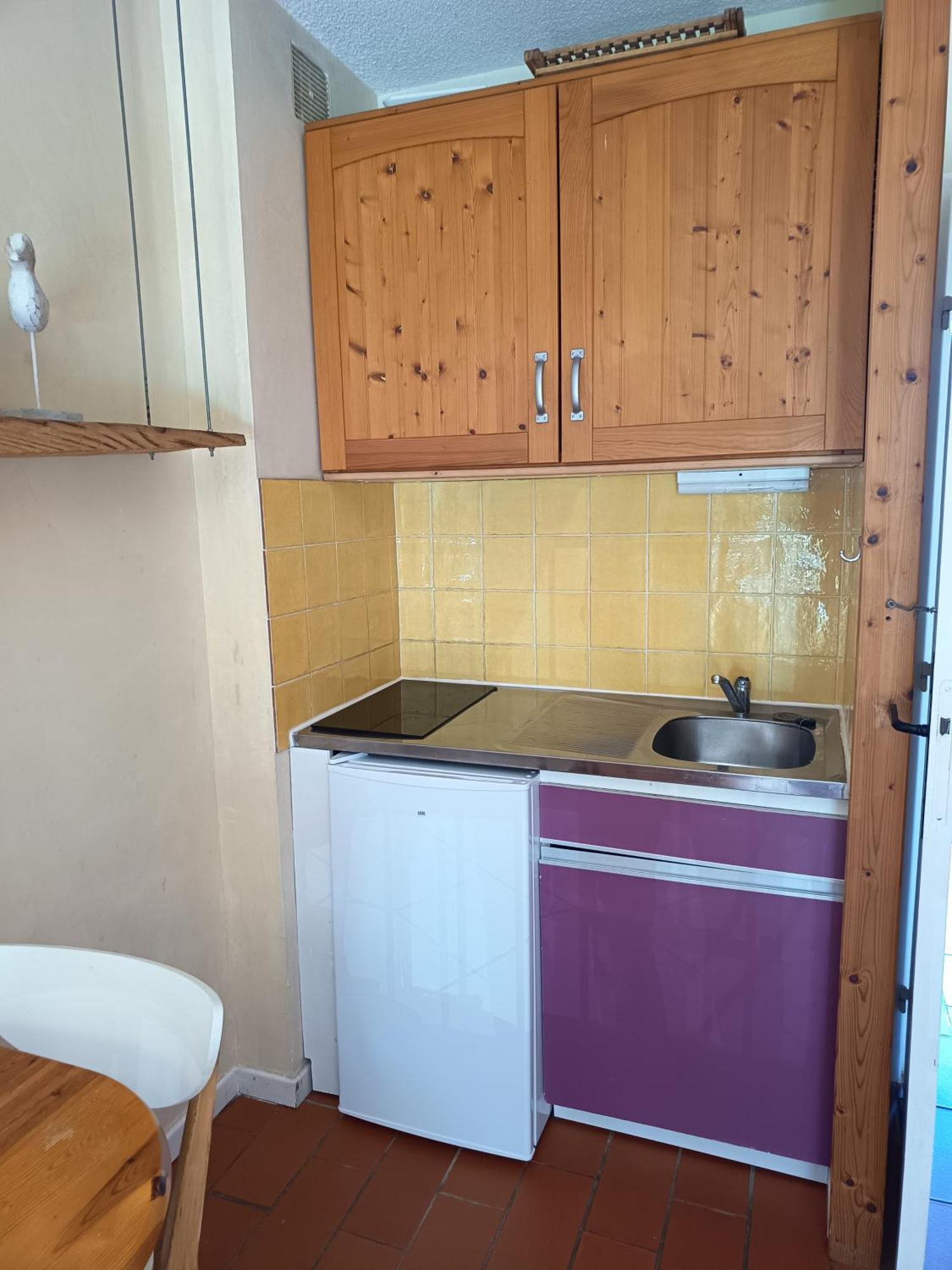 לה-לונד-לה-מורה Agreable Studio Cabine Proche Mer מראה חיצוני תמונה